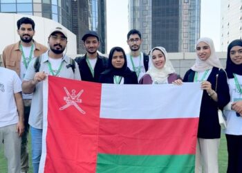 طلبةُ عُمانيون يشاركون ببرنامج حول تقنية المعلومات والاتصالات بأوزبكستان