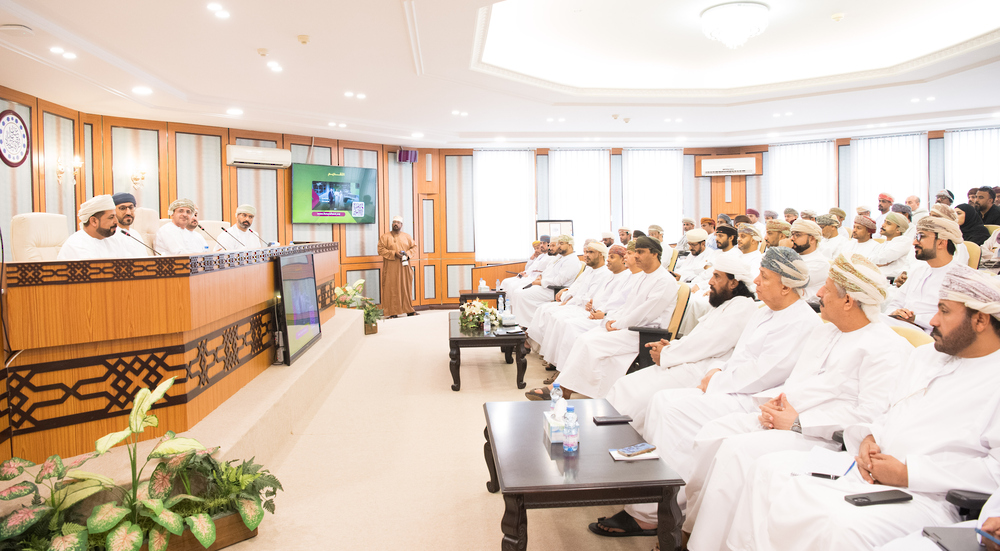 مليارا ريال عُماني حجم “صندوق عُمان المستقبل” لتمويل المشروعات الصغيرة والمتوسطة وتحفيز الاستثمار الجريء