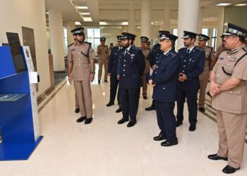 وفد قطري يزور أكاديمية السُّلطان قابوس لعلوم الشرطة