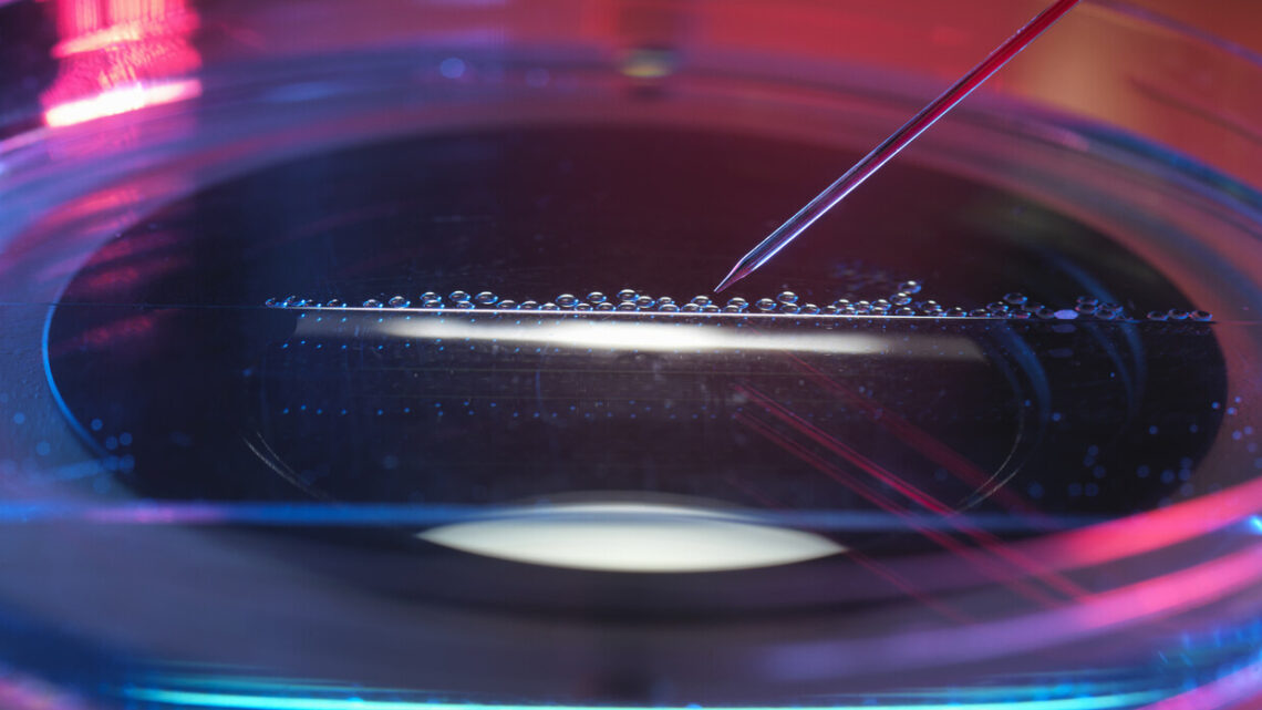 تطوير علاج جيني واعد لعلاج مرض يسبب العمى