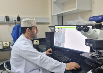 الأول من نوعه عالميا.. جامعة نزوى تحقق إنجازا علميا في مجال استكشاف الفطريات الطبية