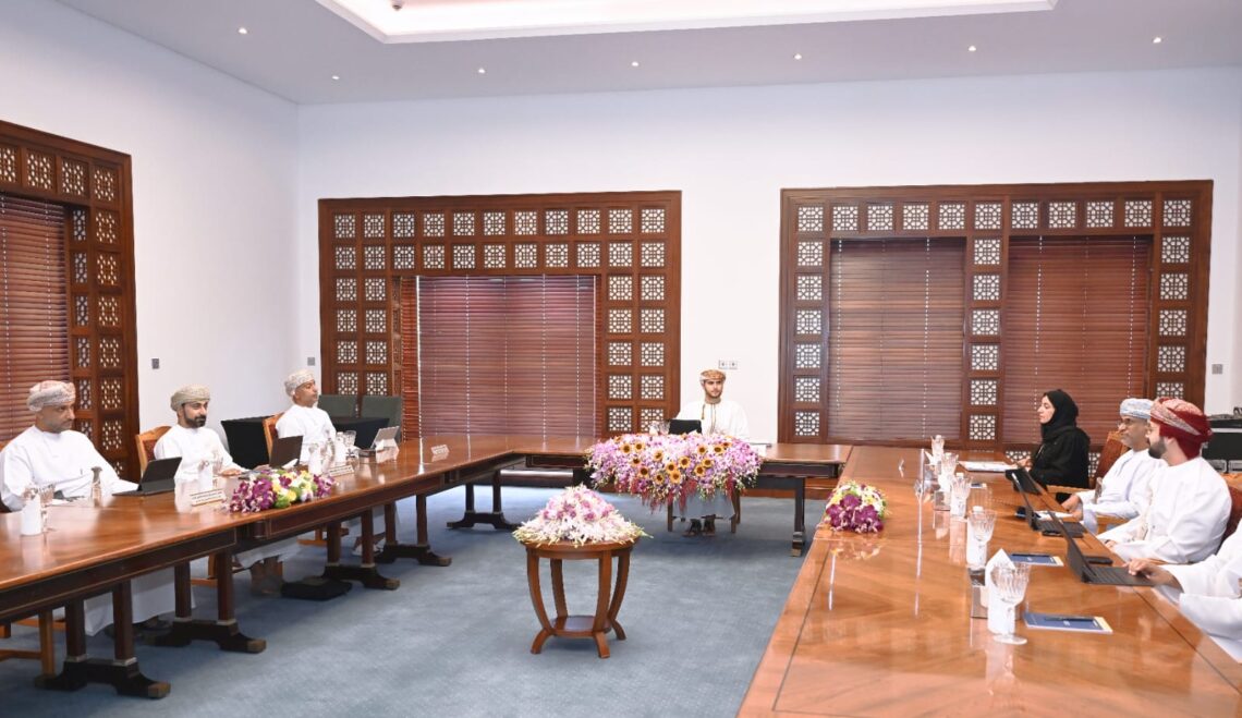 لمناقشة الحوافز والتسهيلات.. السيد بلعرب يترأس اجتماع “لجنة الشركات الناشئة العُمانية الواعدة” .. عاجل