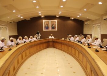 “بلدي الظاهرة” يناقش مراحل تنفيذ مشروع إطلالة عبري