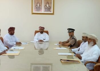 سنن البحر يناقش مهرجان الروبيان بالوسطى