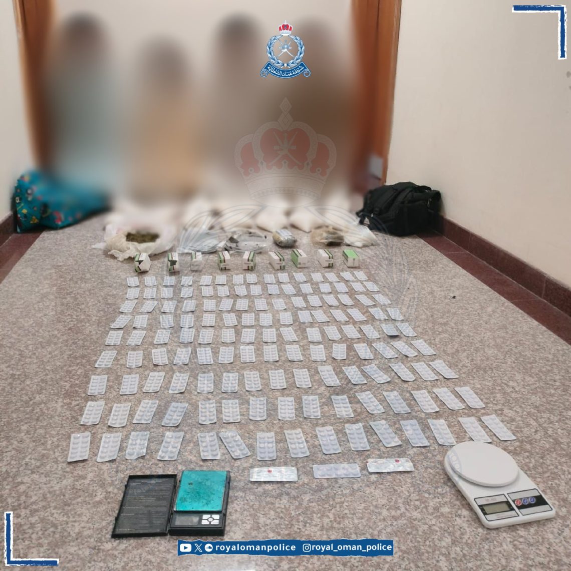 القبض على 4 أشخاص وبحوزتهم كميات من المواد المخدرة