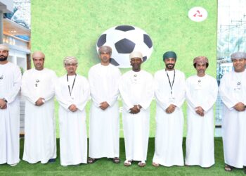 20 فريقًا جديدًا ينضمون لقائمة الفرق الأهلية الرياضية الفائزة بدعم برنامج “الملاعب الخضراء” من بنك مسقط