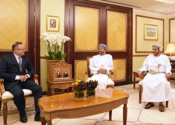 السيد وزير الخارجية يستعرض عددا من القضايا الإقليمية والدولية مع نظيره البولندي