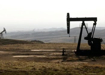 أسعار النفط تهبط بأكثر من 6 %