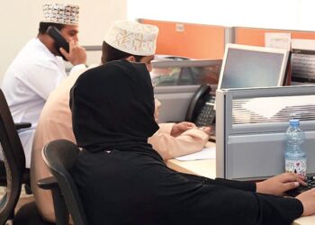 بنسبة 4.7%.. ارتفاع عدد العمانيين العاملين في القطاعين العام والخاص إلى 851983 عمانيا