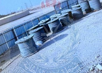 القبض على شخصين بتهمة سرقة كابلات كهربائية في هيما