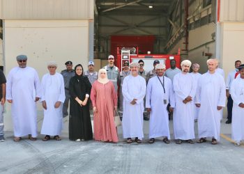 اللجنة العُمانية لحقوق الإنسان  تُعرب عن ارتياحها بمستوى الخدمات والرعاية العُمالية المقدَّمة للعاملين في “اقتصادية الدقم”