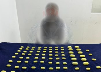أخفاها داخل أحشائه.. القبض على شخص حاول تهريب كبسولات مخدرة عبر مطار مسقط الدولي