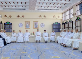 “الغرفة” تستعرض نشاط اللجان القطاعية بسلطنة عُمان