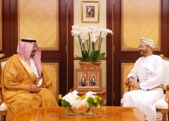 وزير الخارجية يتسلّم نسخة من أوراق اعتماد السفير السعودي