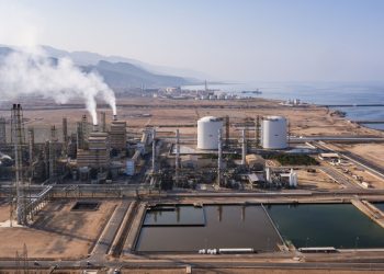 ناتج الصناعات التحويلية في سلطنة عُمان يصل إلى 1.8 مليار ريال