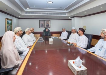 اجتماع يناقش رفع مؤشرات التعمين في القطاع الصحي