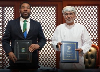 سلطنة عمان وتنزانيا توقعان على اتفاقية إزالة الازدواج الضريبي