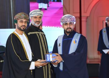 “جامعة التقنية” بصحار وشناص تحتفل بتخريج دفعة جديدة من طلبتها