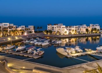 إصدار 133 ترخيصًا للرحلات السياحية البحرية