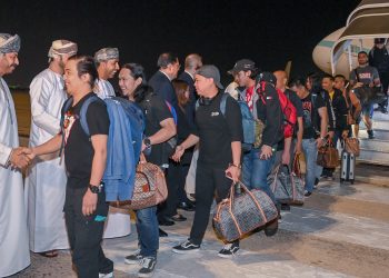 بجهود عُمانية.. الإفراج عن طاقم السفينة جالاكسي ليدر