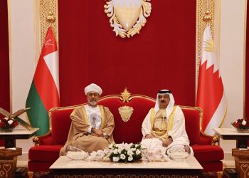 بث مباشر.. مراسم استقبال رسمية لملك البحرين