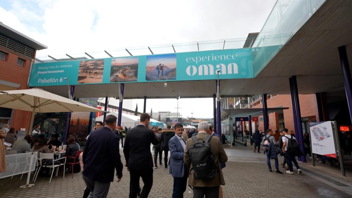 سلطنة عُمان تعزز مكانتها السياحية في “معرض فيتور الدولي” بمدريد