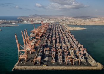 الميزان التجاري لسلطنة عُمان يسجل فائضًا بأكثر من 6.5 مليار ريال عُماني