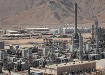 الإنتاج المحلي والاستيراد من الغاز الطبيعي في سلطنة عمان يرتفعان بنسبة 4.8%