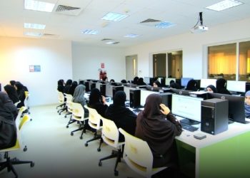 وزارة العمل تجري اختبارات للوظائف بمحافظة الداخلية