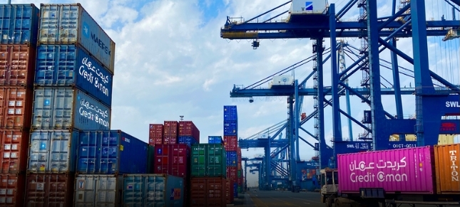 كريدت عُمان تعوّض 40 مطالبة للمصدّرين العُمانيين والبائعين المحلّيين