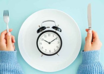 ما الفرق بين الصيام المتقطع والعكس؟ وأيهما أفضل لخسارة الوزن؟