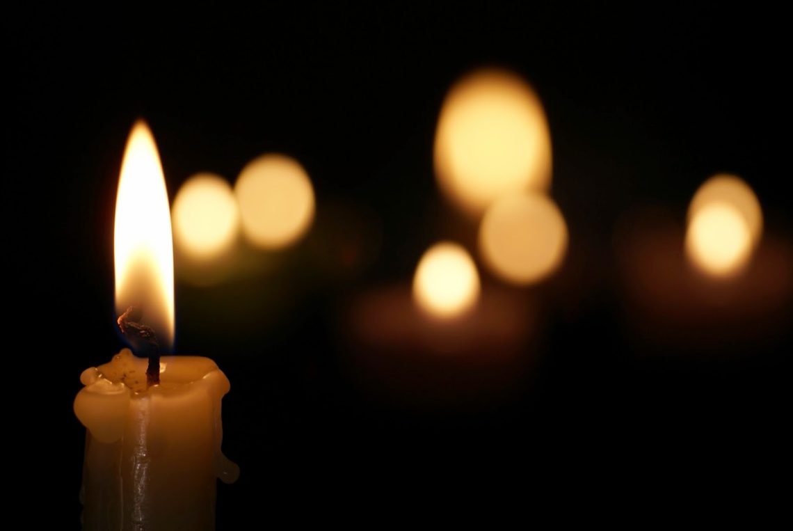 احذر.. دخان الشموع يؤثر على تركيزك