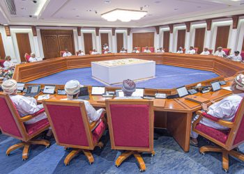 “بلدي ظفار” يستعرض مستجدات المشروعات الاقتصادية والتنموية بالمحافظة