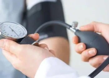 تطوير علاج جديد وغير جراحي لمرضى ضغط الدم