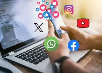 دراسة: استخدام مواقع التواصل الاجتماعي بكثرة يؤثر على الهرمونات