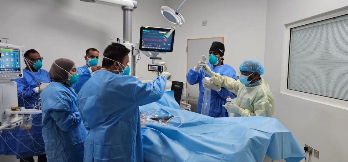 إنقاذ مريض يعاني من فشل رئوي حاد بـ”مستشفى المدينة الطبية”