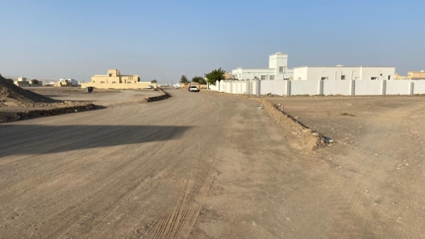 بـتكلفة تبلغ مليون ريال عماني.. البدء في مشروع إنشاء الطرق الداخلية بولاية ضنك