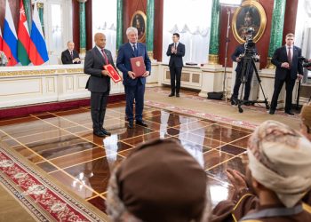 جلالةُ السُّلطان والرئيسُ الرّوسي يشهدان التّوقيع على اتفاقيّةٍ وبرتوكولٍ و 9 مذكّرات تفاهم