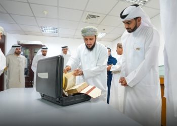 وفد إماراتي يطّلع على تجربة هيئة الوثائق والمحفوظات الوطنية