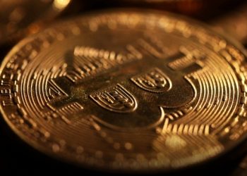 “بتكوين” تقفز لأعلى مستوى في 7 أسابيع