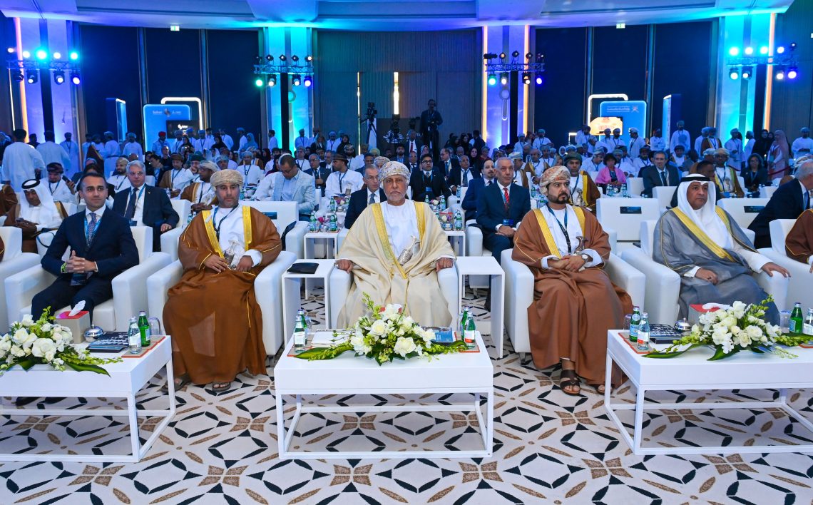 بالصور.. السيد شهاب يرعى انطلاق فعاليّات منتدى الاستثمار الدّولي الأول “أدفانتج عُمان”