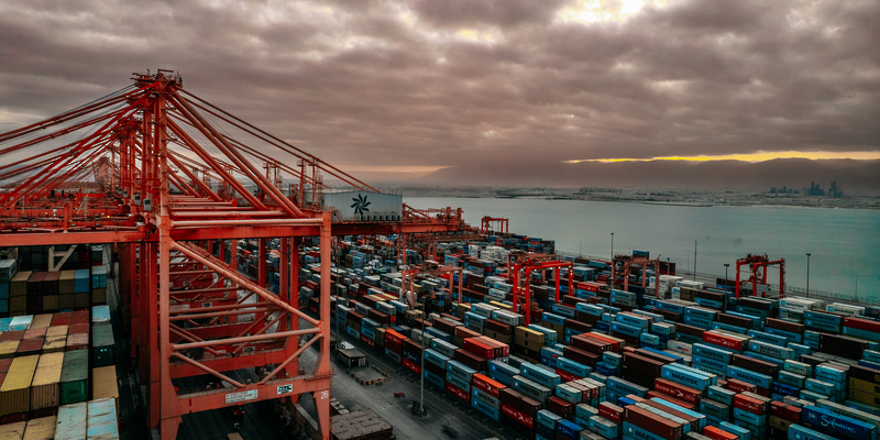 مسؤولون: الرسوم الجمركية الأمريكية غير مقلقة.. ونفاذ اتفاقية التجارة الحرّة يعزز النمو التجاري بين البلدين