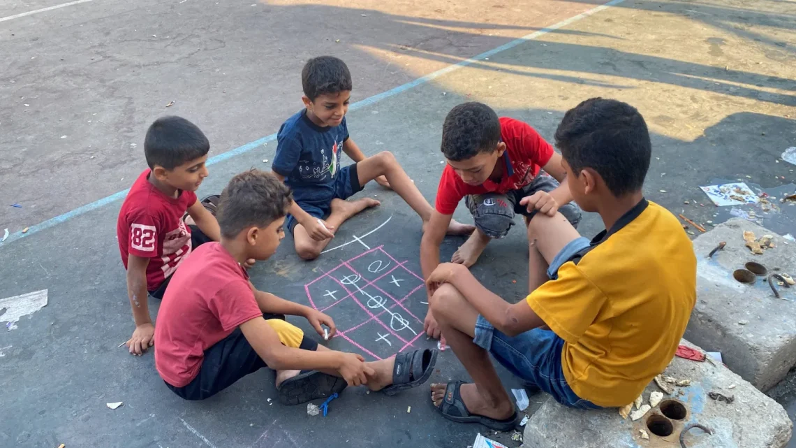 هل النظافة المفرطة تهدد مناعة أطفالنا؟!