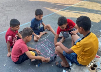 هل النظافة المفرطة تهدد مناعة أطفالنا؟!