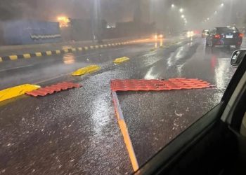 بالصور والفيديو.. عاصفة غير مسبوقة تضرب محافظة الإسكندرية في مصر