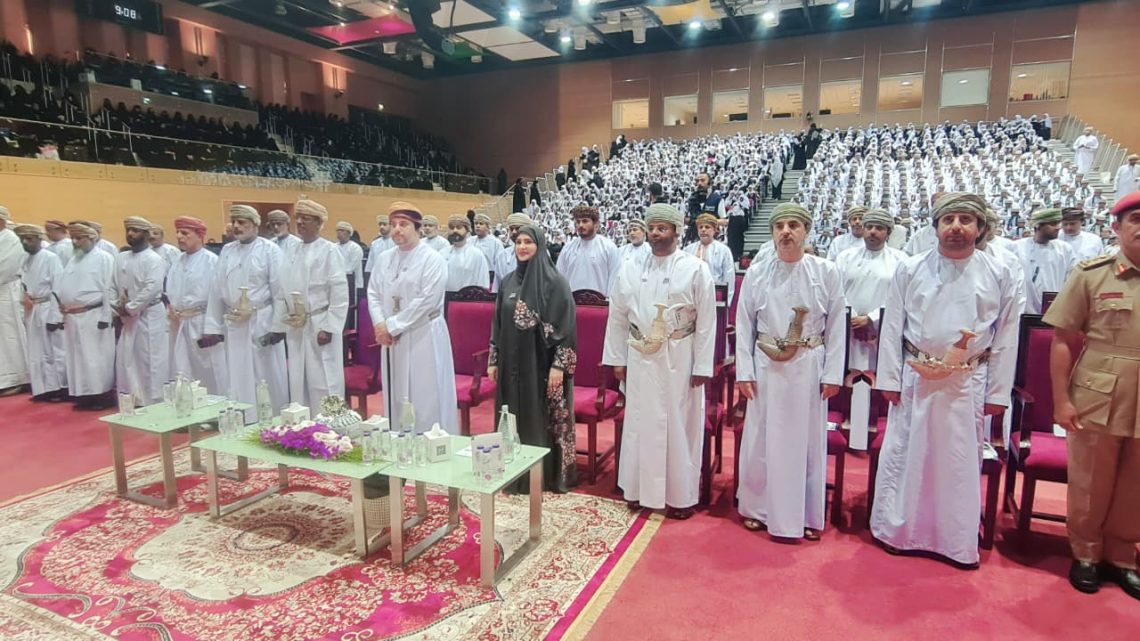 تكريم 671 من الطلبة المجيدين في محافظة ظفار