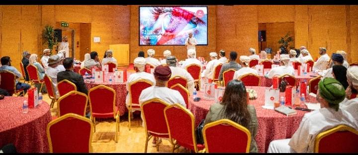 بنك مسقط ينظم حلقة نقاشية للتعريف بخدمة التفويض الرقمي للمؤسسات الحكومية والشركات