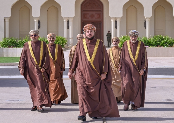 السيد أسعد يغادر البلاد متوجهًا إلى ماليزيا