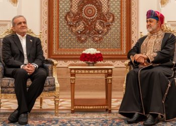 بالصور.. جلالة السُّلطان يُقيم مأدبة عشاء رسميّة تكريمًا للرئيس الإيراني