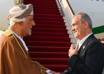 الرئيس الإيراني يغادر سلطنة عُمان